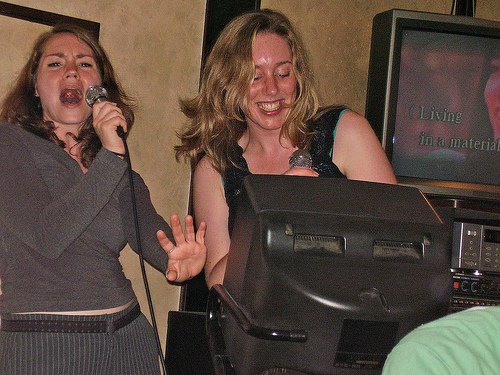 145919391_b6ffda6a7b