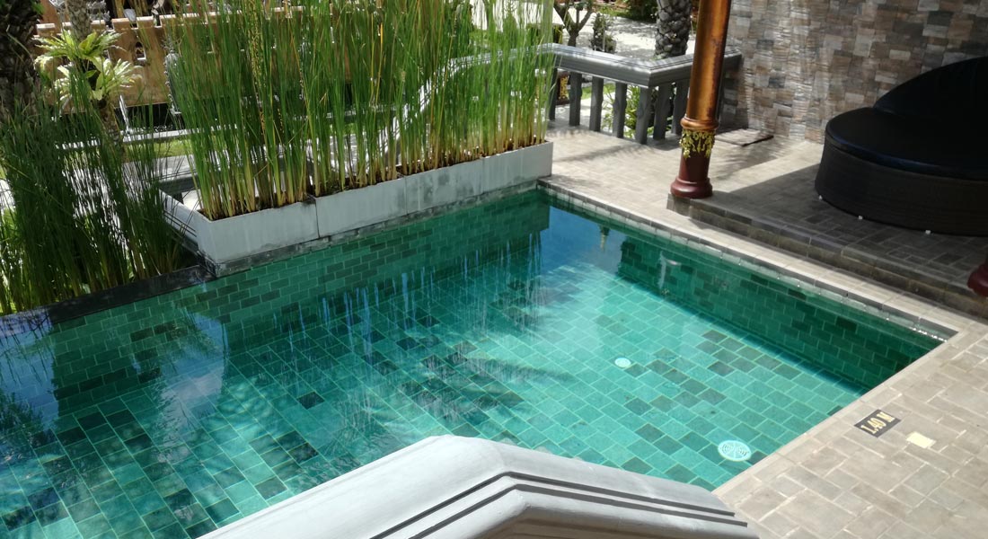 private villa pool
