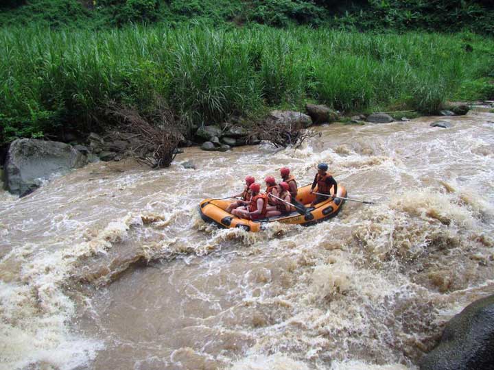 white water rafting thailand