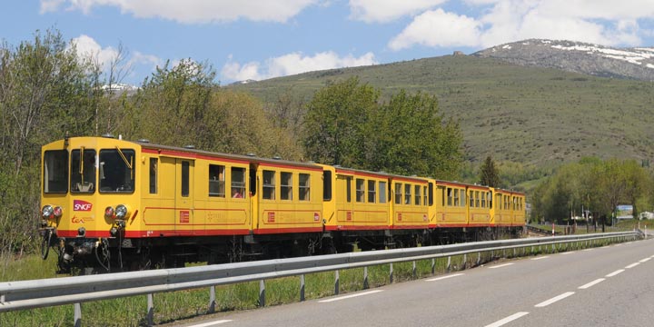 yellow train