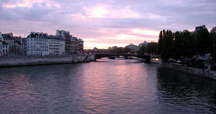 Sunrise-On-The-Seine