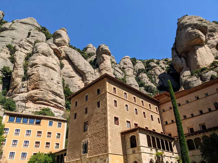 montserrat-13