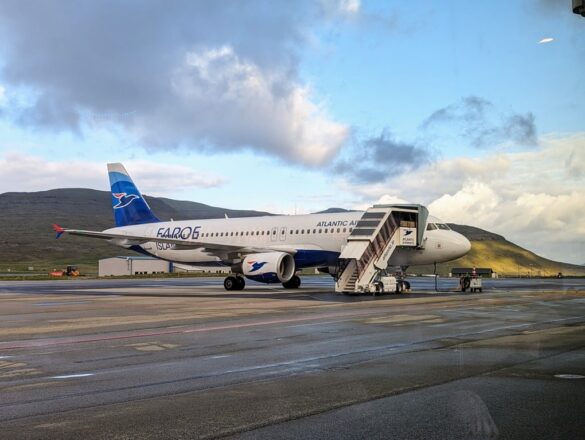 gatwick to faroe islands
