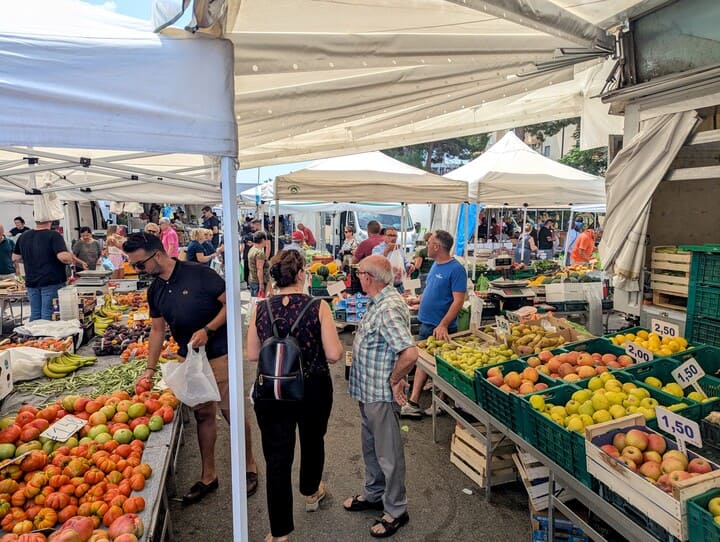 soverato market