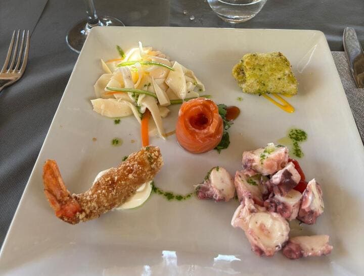 Blanca Cruz seafood