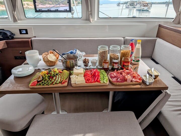 breakfast on the boat