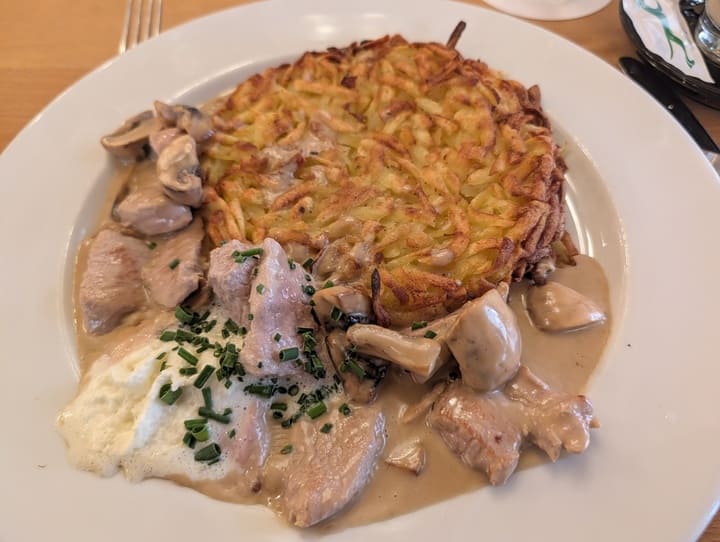 Zürcher Geschnetzeltes mit Rösti