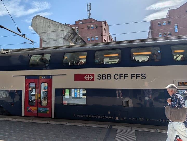 double decker train